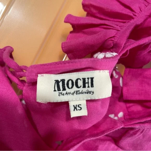 Mochi | SET! Embroidered hot pink floral two piece set - Picture 7 of 8